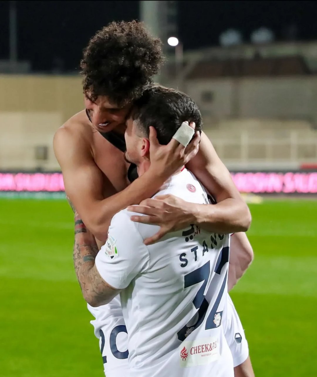 AYX SPORTS官方网站 西亚卡姆集锦 